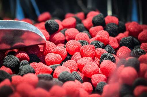 10 Best Candy Shops in Hawaii!